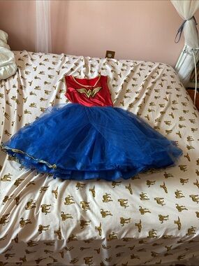 Wonder Woman-Inspired Red & Blue Tutu Costume for Kids